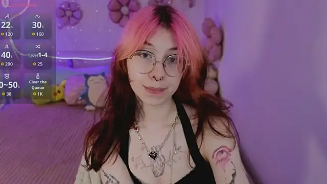 Snapshot of Alice_Nyx chatting on May 2026 04:07:02 AM Alice Nyx online show from May 2026 04:07:02 AM