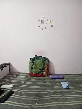 MANSI HORNI86 online show from April 2026 06:10:01 PM