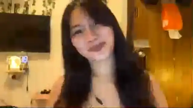 GlindaDejardin online show from April 2026 05:17:01 PM