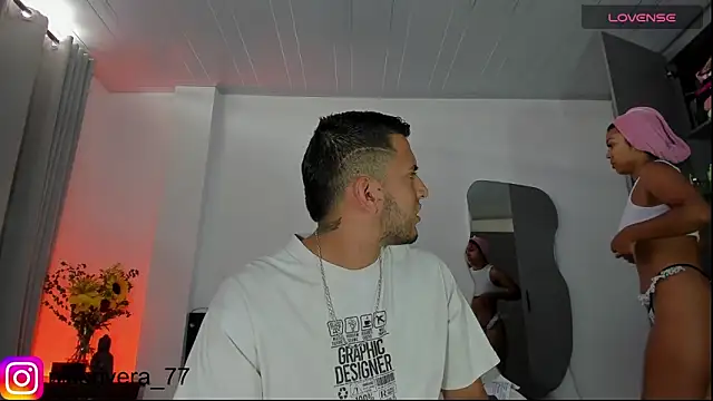 Emma Nico online show from April 2026 07:40:02 PM