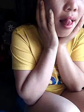   Amanda   online show from April 2026 01:21:01 AM