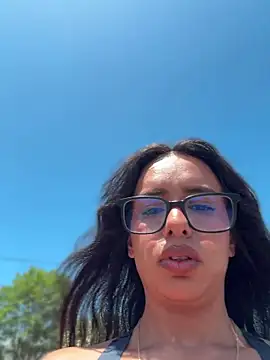 Controllercutie online show from April 2026 06:30:02 PM