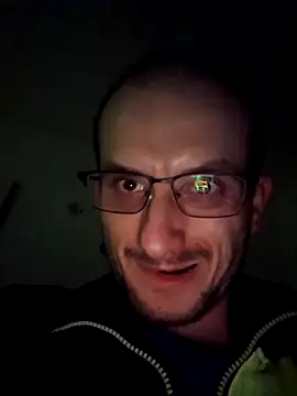 UpbeatXiphias online show from April 2026 03:31:02 AM