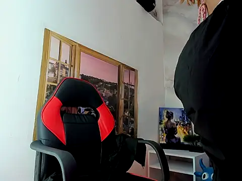 EllyBloom online show from April 2026 01:45:02 PM