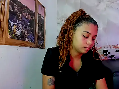 EllyBloom online show from April 2026 01:43:02 PM