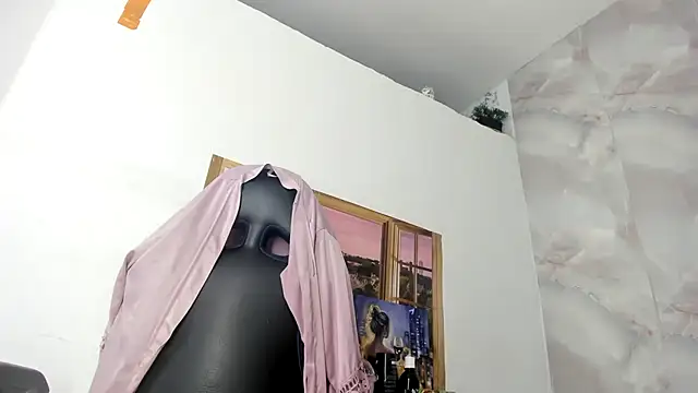 EllyBloom online show from July 2026 01:28:02 PM