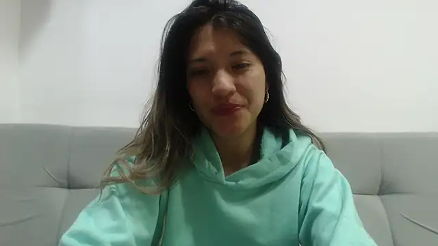 hannajonnes1 online show from April 2026 01:00:02 AM