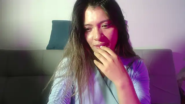 hannajonnes1 online show from April 2026 01:01:02 AM