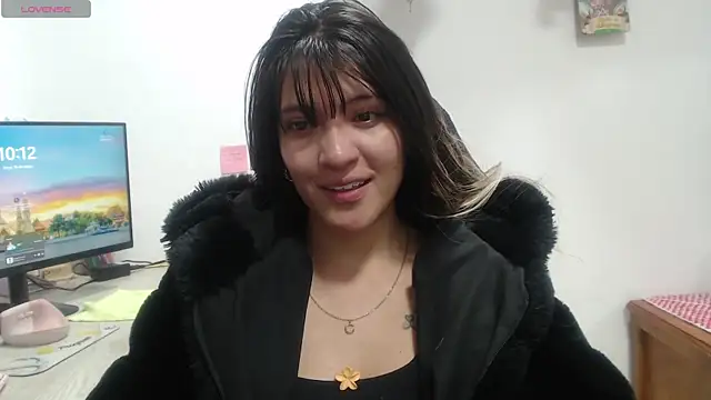 Snapshot of hannajonnes1 chatting on May 2026 03:13:02 AM hannajonnes1 online show from May 2026 03:13:02 AM