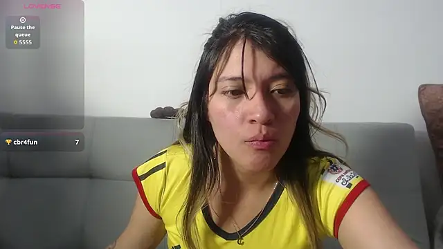 Snapshot of hannajonnes1 chatting on June 2026 01:17:02 AM hannajonnes1 online show from June 2026 01:17:02 AM