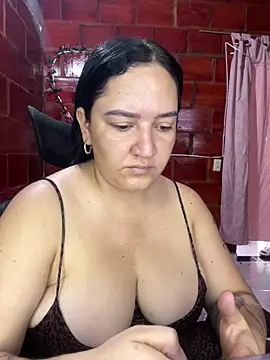 Snapshot of Fresita-12 chatting on June 2026 07:41:01 PM Fresita-12 online show from June 2026 07:41:01 PM