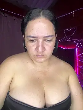 Snapshot of Fresita-12 chatting on July 2026 08:29:02 PM Fresita-12 online show from July 2026 08:29:02 PM