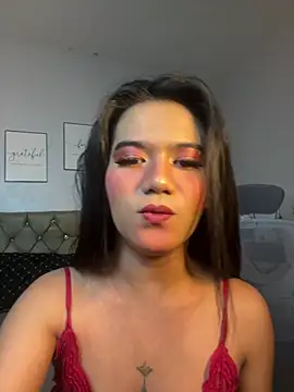 Snapshot of JassmineLove chatting on June 2026 08:23:02 AM JassmineLove online show from June 2026 08:23:02 AM