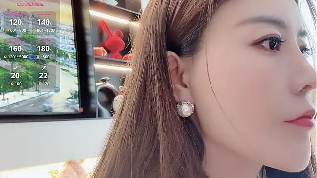 tingting-youu online show from April 2026 03:02:01 AM