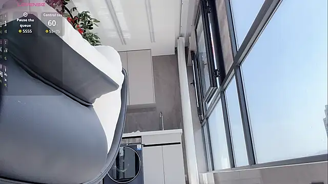 tingting-youu online show from April 2026 05:22:01 AM