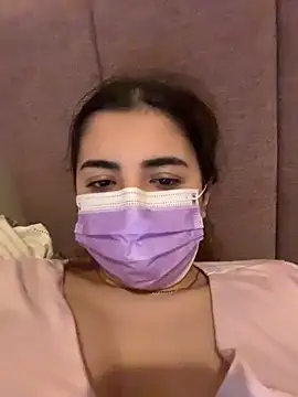 AnnieCartier online show from April 2026 09:48:01 PM