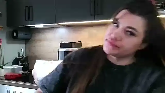 miss preggie online show from April 2026 01:27:01 PM