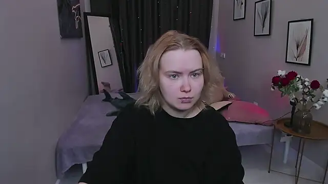 FionaxRider  online show from April 2026 10:32:01 PM