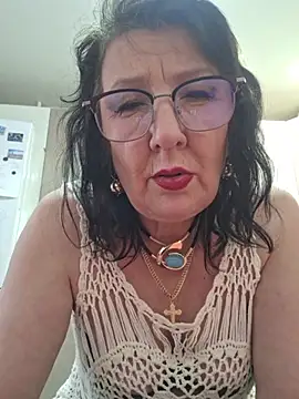 LaliaMia online show from April 2026 01:37:01 PM