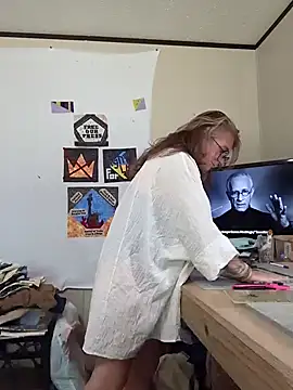 Blondejenn online show from April 2026 03:39:01 PM