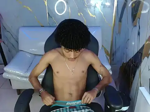 velvetcouple x online show from April 2026 01:26:01 PM