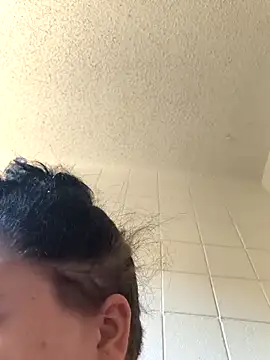 hisalphaqueen27 online show from April 2026 07:58:01 PM