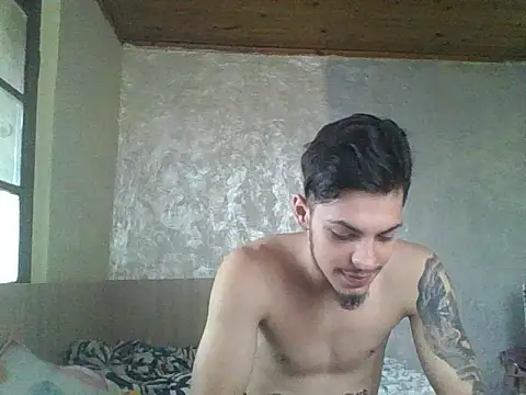 Snapshot of robertmrn112 chatting on May 2026 02:35:02 PM robertmrn112 online show from May 2026 02:35:02 PM