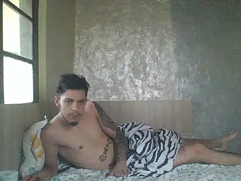 Snapshot of robertmrn112 chatting on May 2026 04:58:02 PM robertmrn112 online show from May 2026 04:58:02 PM