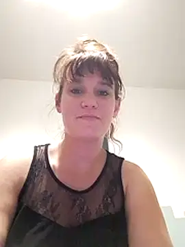 Snapshot of Maggie38 chatting on May 2026 11:58:02 AM Maggie38 online show from May 2026 11:58:02 AM