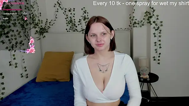 Charlotte Stee online show from April 2026 02:25:02 AM