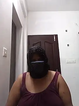 saliya190 online show from April 2026 03:55:02 PM