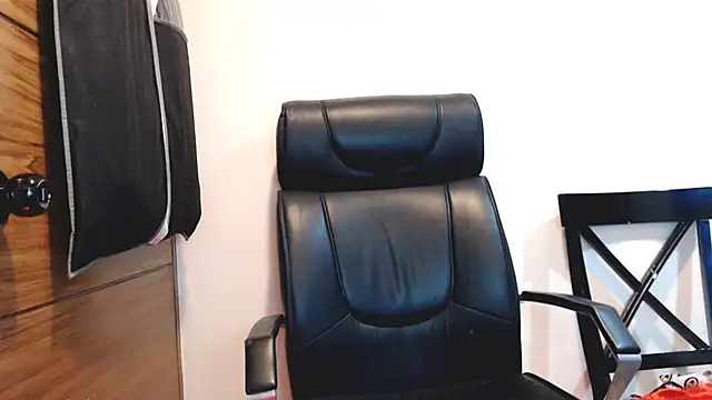 cunty slut69 online show from April 2026 04:35:01 PM