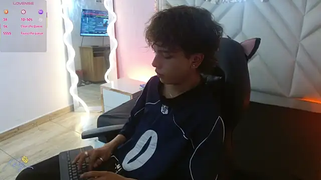 Elian tay online show from April 2026 11:32:01 AM