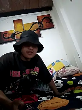 NaughtySync luminair online show from April 2026 01:59:02 PM