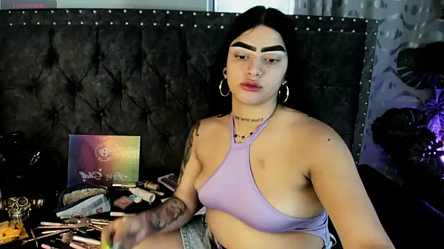 Amira Leylaa online show from April 2026 06:58:02 PM