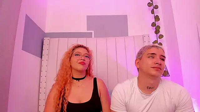 sebas and vanessa online show from April 2026 07:42:01 PM