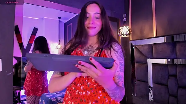 Cata Jonees online show from April 2026 11:48:01 AM