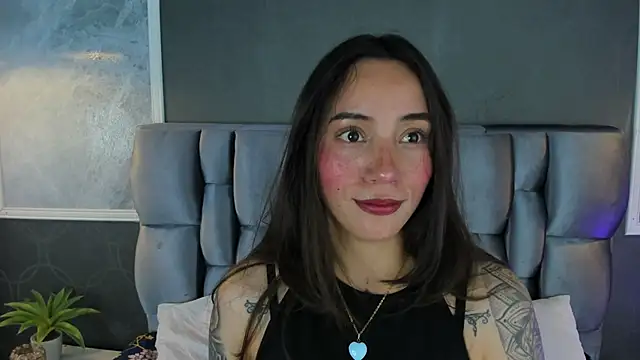 Cata Jonees online show from April 2026 07:42:01 PM