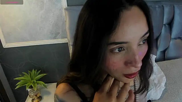 Cata Jonees online show from April 2026 07:58:02 PM