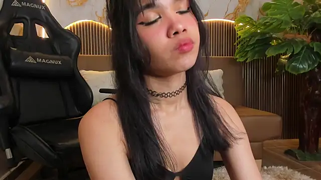 TINIFOX online show from April 2026 07:50:02 PM