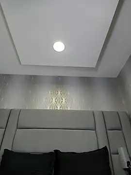 Amara Mercer online show from April 2026 07:25:02 PM