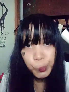 Snapshot of XShihoniLahgi chatting on June 2026 09:45:01 AM XShihoniLahgi online show from June 2026 09:45:01 AM