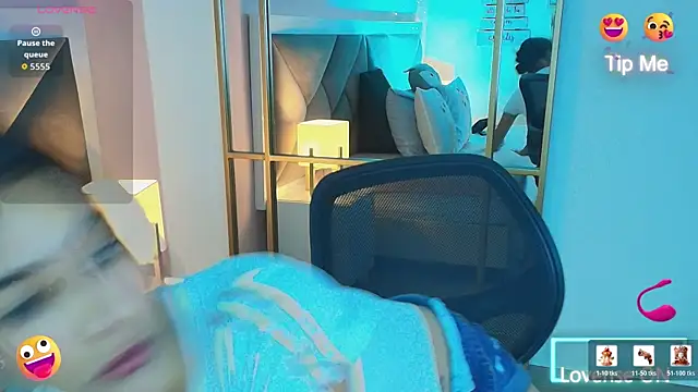 alana spark online show from April 2026 07:25:02 PM