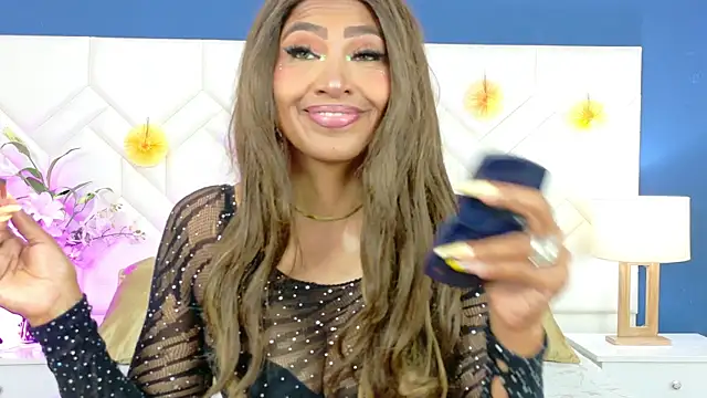 Snapshot of Kiara_Parker_ chatting on June 2026 08:24:01 PM Kiara Parker online show from June 2026 08:24:01 PM