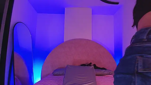 kira dll online show from April 2026 12:04:01 PM