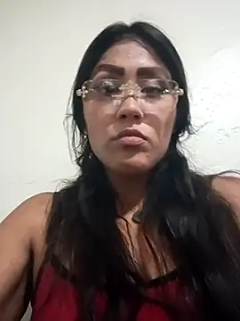 itsyafavgirll online show from April 2026 06:17:02 AM