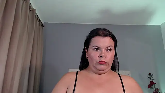 Snapshot of Celestte_w chatting on July 2026 02:05:17 AM Celestte w online show from July 2026 02:05:17 AM