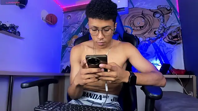 Kall Ell  online show from April 2026 07:30:02 PM