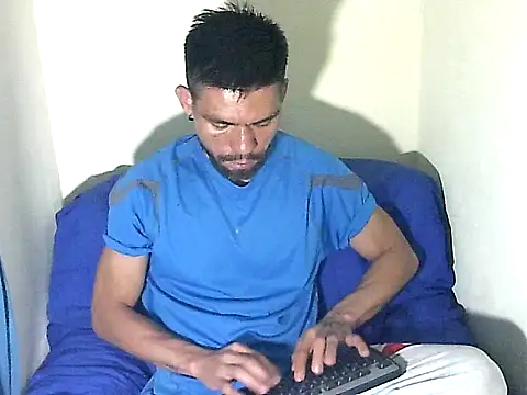 thomas2wood online show from June 2026 11:58:01 PM