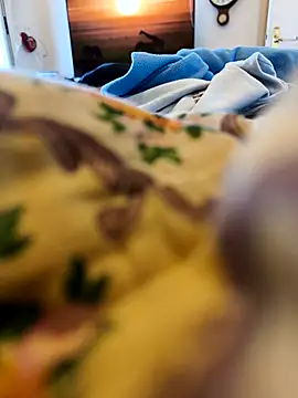 nessuno18 online show from April 2026 01:52:02 PM